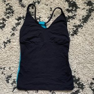 Elisabetta Rogiani workout top